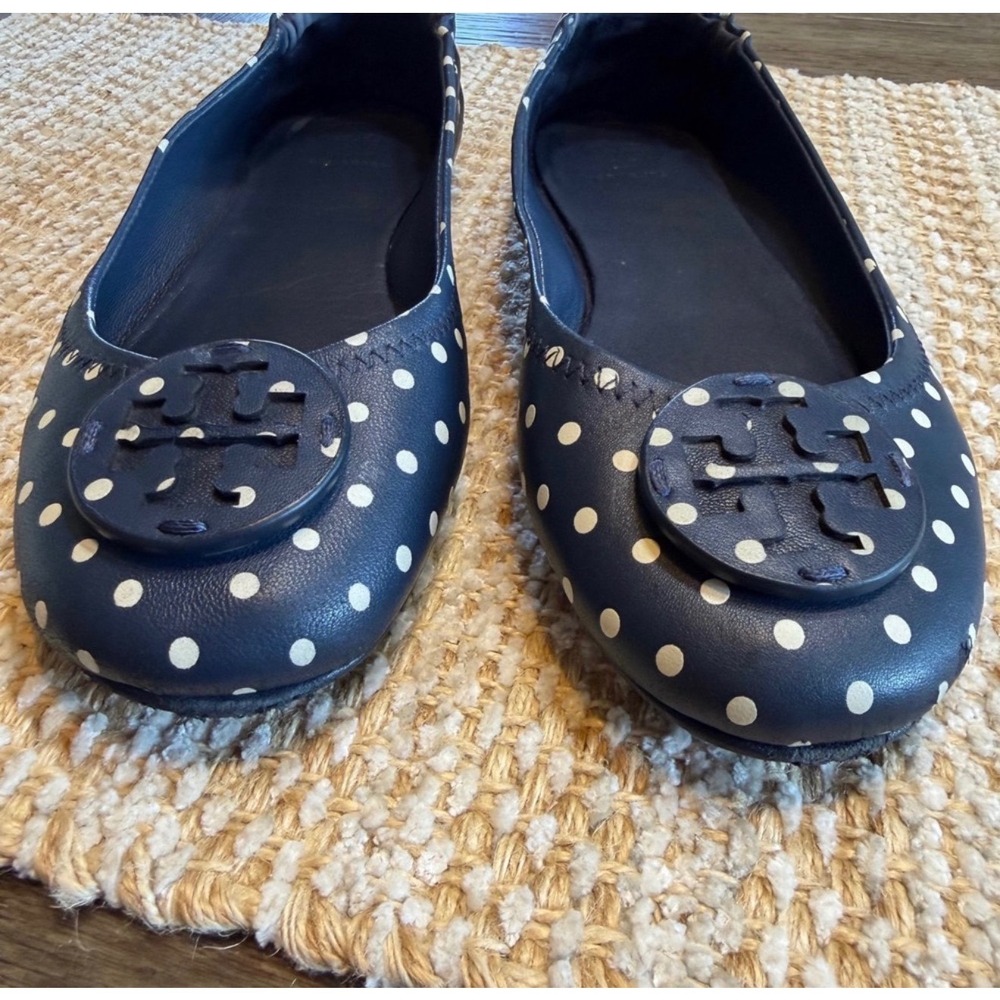 Tory Burch Minnie Travel Ballet Flats Navy Blue Polka Dot Leather Logo 7M 6098 - Picture 3 of 10